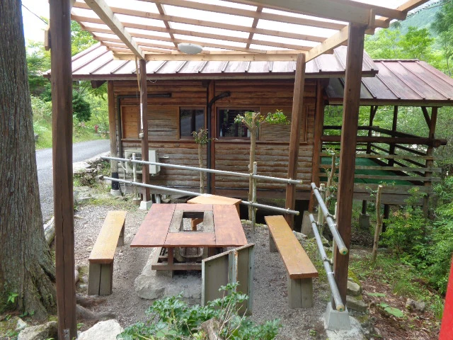 グリーンエコー笠形　 コテージ(小)（定員6名用）