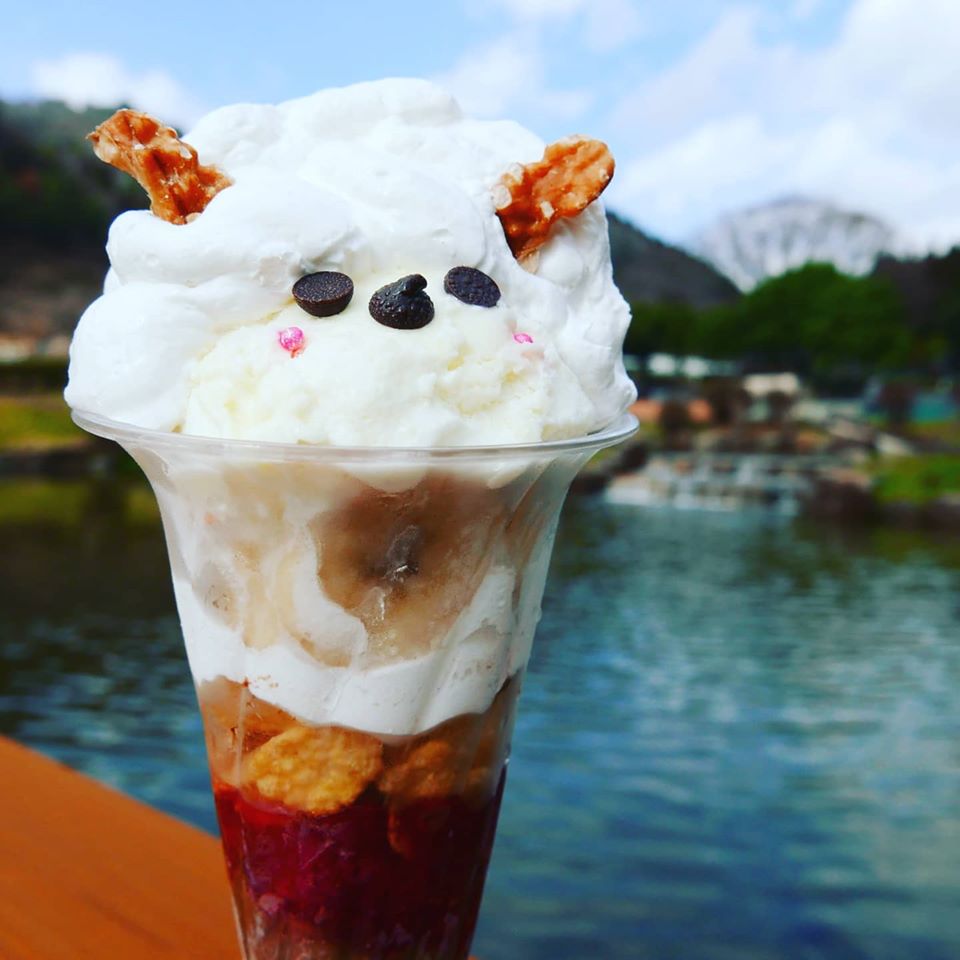 【神河町】ヨーデルの森で食べれるアルパカ『もふもふパフェ』