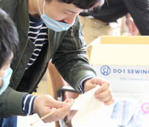 【多可町】播州織（ばんしゅうおり）の生地を使ったマスク生産、全力で