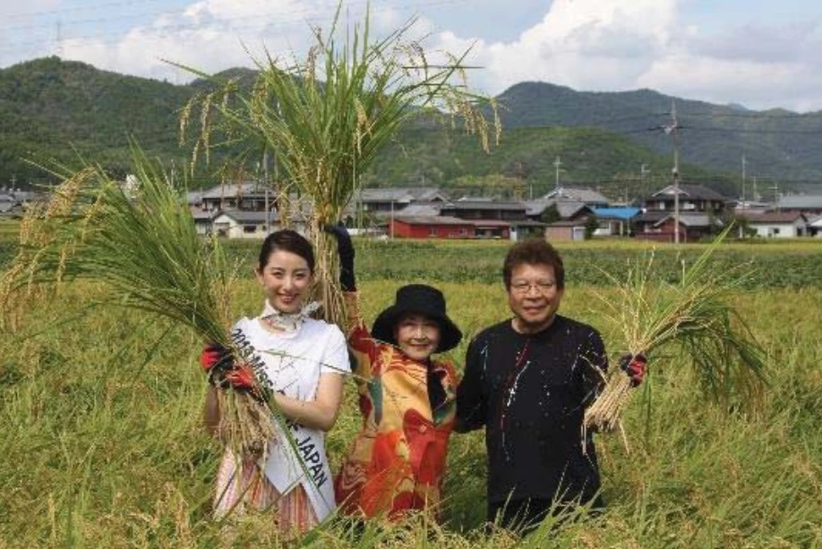 【多可町】純米吟醸「この手に抱きしめたい」｜歌手、加藤登紀子さんブランド酒
