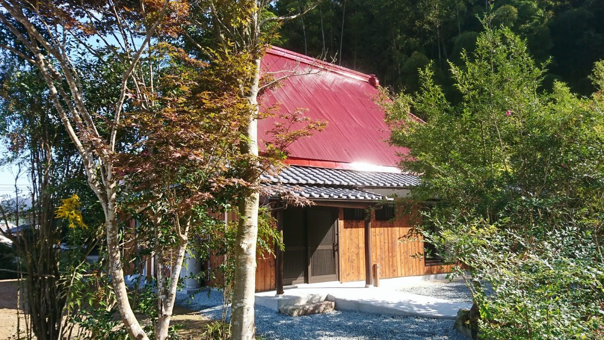 【福崎町】古民家カフェ「ゆう庵」オープン|山裾の高台で四季の庭と料理を楽しめる!