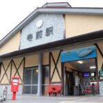 JR寺前駅前と新野駅前に木工椅子を寄贈｜兵庫県立神崎高等学校