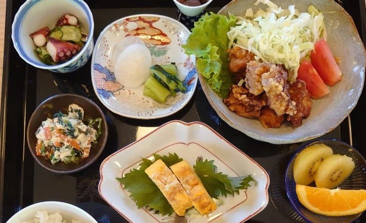 【福崎町】古民家カフェ「ゆう庵」オープン｜山裾の高台で四季の庭と料理を楽しめる！