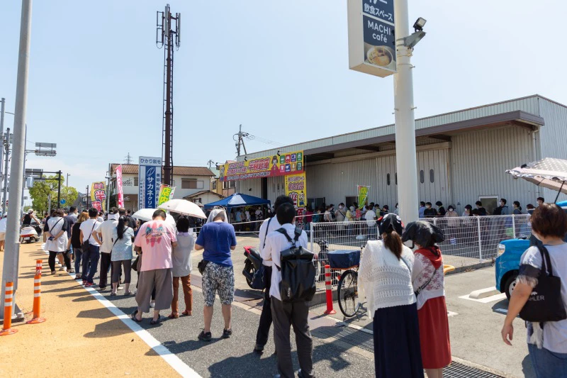 【半額倉庫】店内商品がすべて半額になる“リアルお宝さがし”のお店｜播磨町