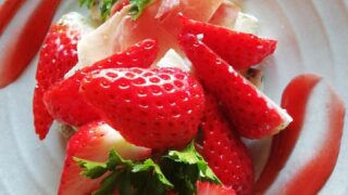 【イタリアン】前菜に神河町産イチゴのメニュー｜ラミアカーサ （La mia casa）