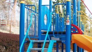 【多可町】余暇村公園のキッズ広場に新しい遊具
