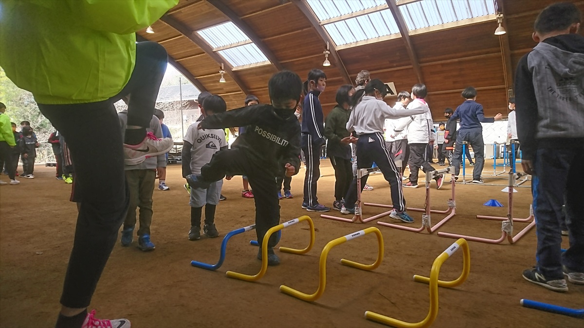 【市川町】子どもたちに走る楽しさを。トップ選手に学ぶ2時間