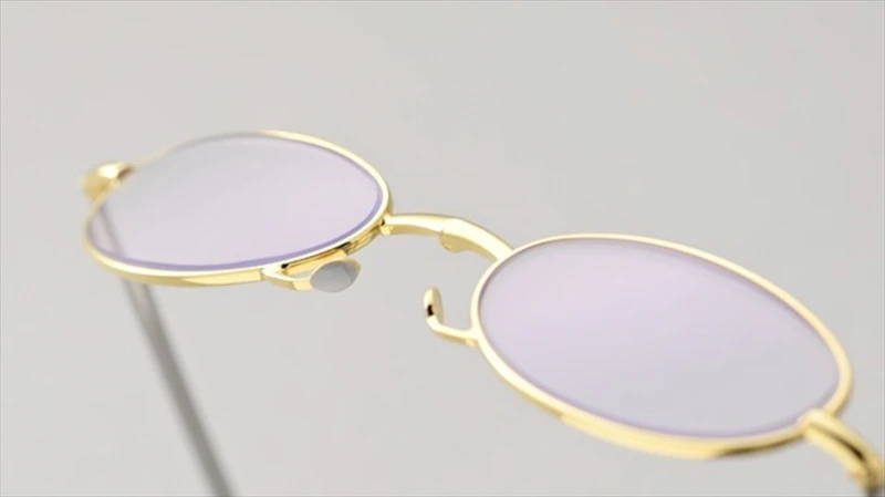 【プレゼントにも】小さくて軽くかさばらない、鯖江メイドの老眼鏡
