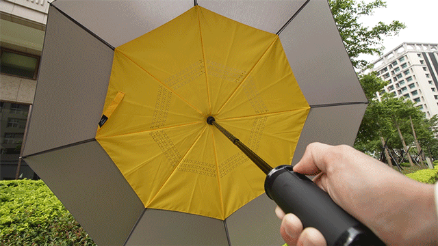 【1秒収納】とても便利！全自動収納の逆さま傘が更にレベルアップして登場