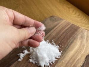 【赤穂の塩】小粒のまろやか粗塩「赤穂（あこう）の天塩（あましお）ふわり」が発売