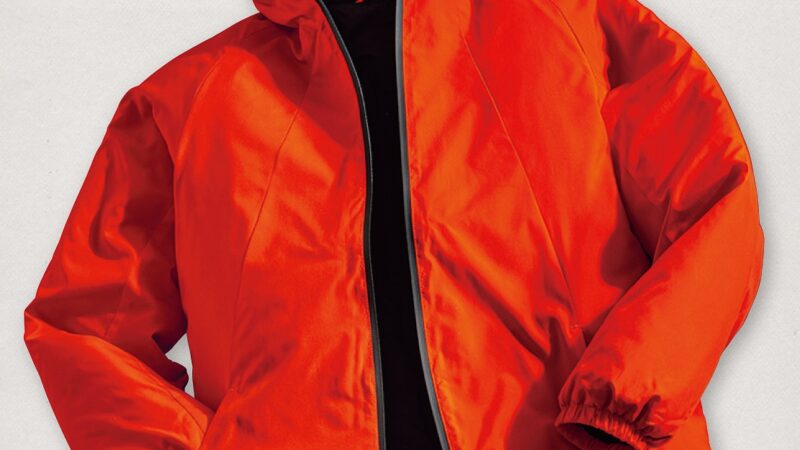 【着るホカロン】しっかり温かいのに『軽量』なフーデッドジャケット