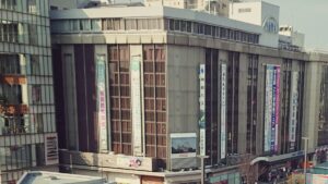 神姫バス、本社ビルを山陽電鉄に売却