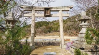 目前に田畑が広がる謎な鳥居が気になる！田川神社｜姫路市香寺町須加院