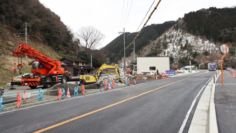 見通しよく安全に。国道9号線「朝来市山東町矢名瀬町地区」改良工事完了
