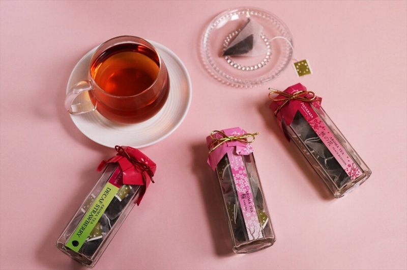 【伊勢丹】桜や苺を使った、新年度にふさわしい春色ギフトがオンラインストアでも販売開始