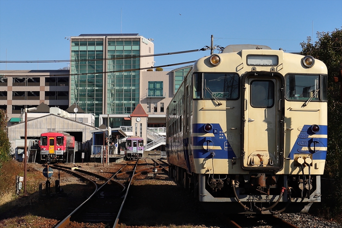 今年で最後！北条鉄道の「スズムシ列車」が運行開始｜加西市