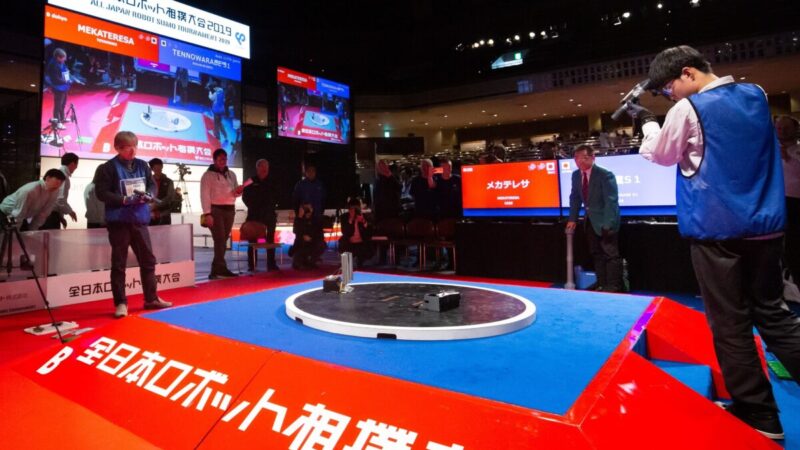 全日本ロボット相撲大会、3年ぶりに開催