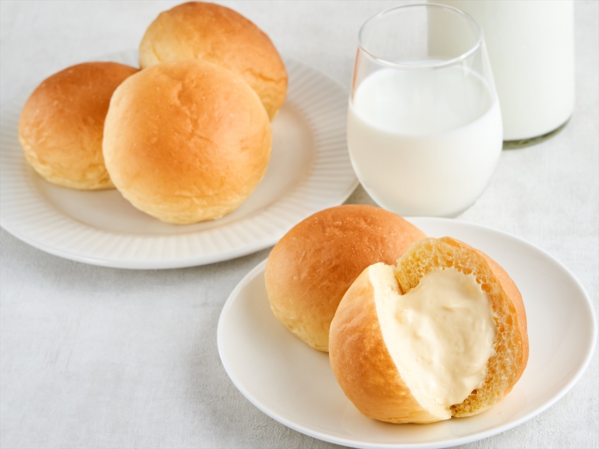 【ファミマ】くりーむパンの新ジャンル「冷やして食べる とろけるくりーむパン」が10月4日（火）発売