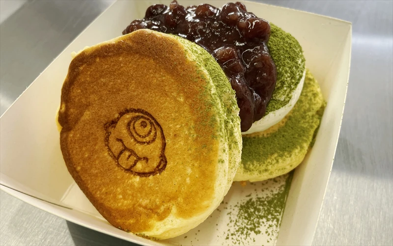 「こびとぱん 福崎店」妖精が顔をのぞかすパンケーキ専門店がオープン