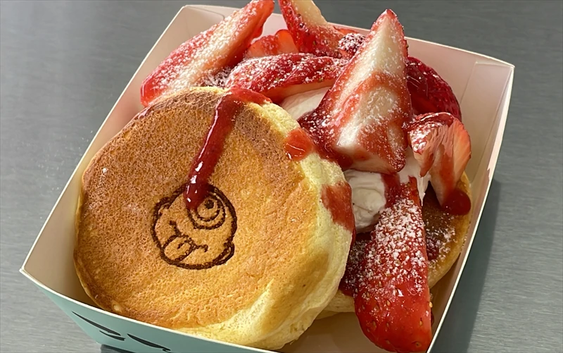 「こびとぱん 福崎店」妖精が顔をのぞかすパンケーキ専門店がオープン