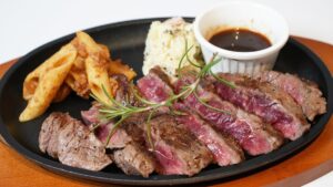 ステーキとバーガーのお店「ロッドマン姫路店」姫路市町坪にオープン