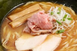 焼きあご出汁が自慢「焼きあご塩らー麺 たかはし姫路青山店」が3月オープン