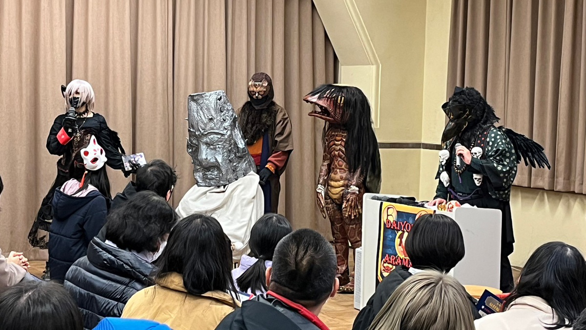 妖怪「ガジロウ」京都をマン喫。マンガミュージアムのイベントにゲスト出演