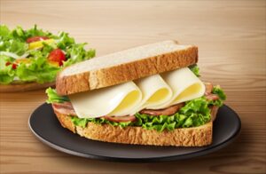 さらに濃厚なコクとうまみ「明治北海道十勝スライスチーズ濃い味」が新登場