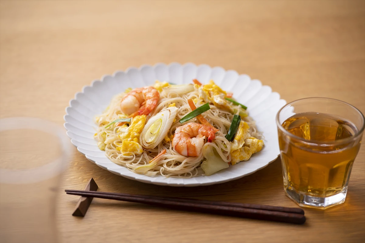 自分好みの味付けに「味の付いていないケンミン焼ビーフンプレーン」が新登場