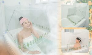 簡単！バスタブの上につけるだけ。ビニールハウス型のサウナドーム