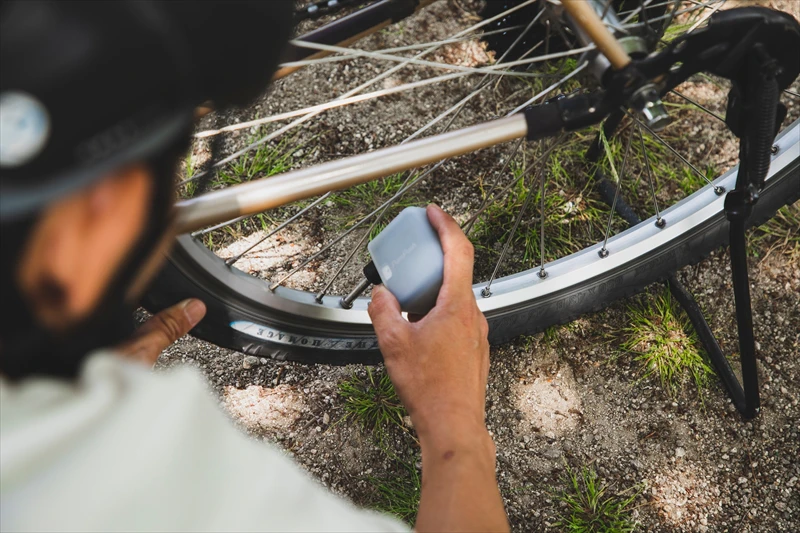 空気入れの革命！超小型の自転車用電動ポンプ「パンプッシュ」の先行販売が開始