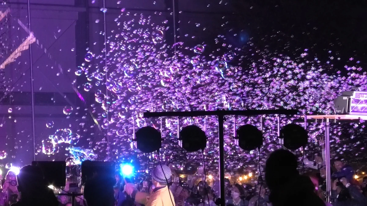地域に貢献したい！祝、FukuFes.2周年。夜空に舞う無数のシャボン玉│福崎町