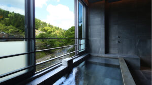 湯村温泉「湧泉の宿ゆあむ」が温泉露天風呂付き客室など合計4タイプの動画を公開
