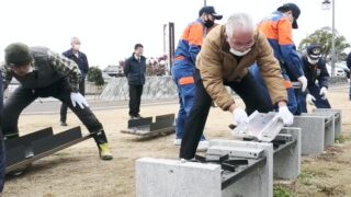 有事の際の備えとして。防災かまどベンチを活用した災害訓練が実施／福崎町