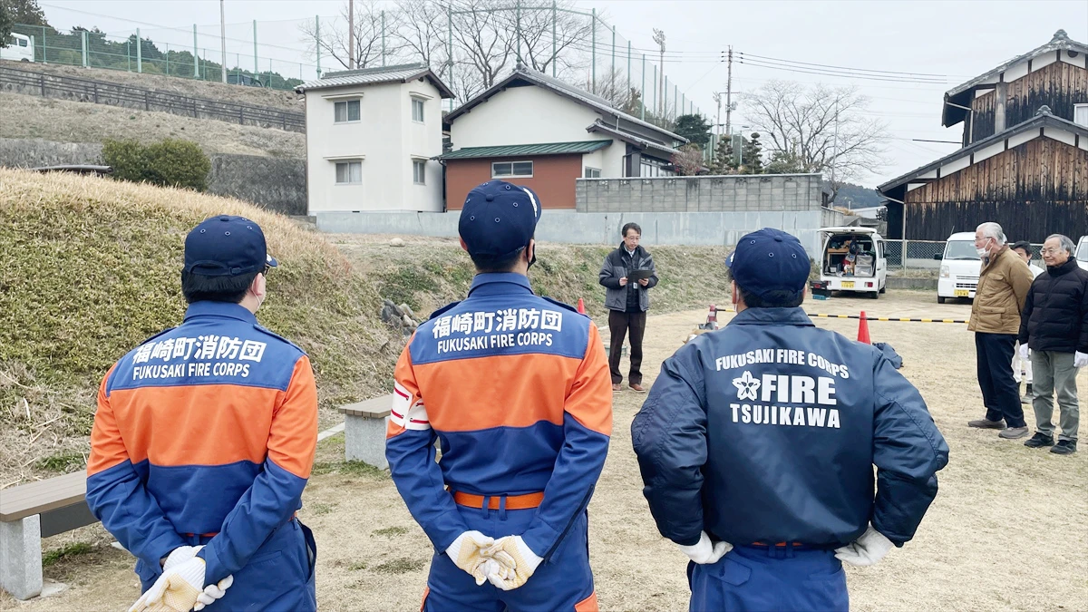 有事の際の備えとして。防災かまどベンチを活用した災害訓練が実施／福崎町