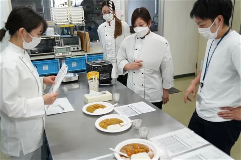 小学生が本気で考えた夢のレトルトカレーが誕生。2月1日より数量限定で販売開始