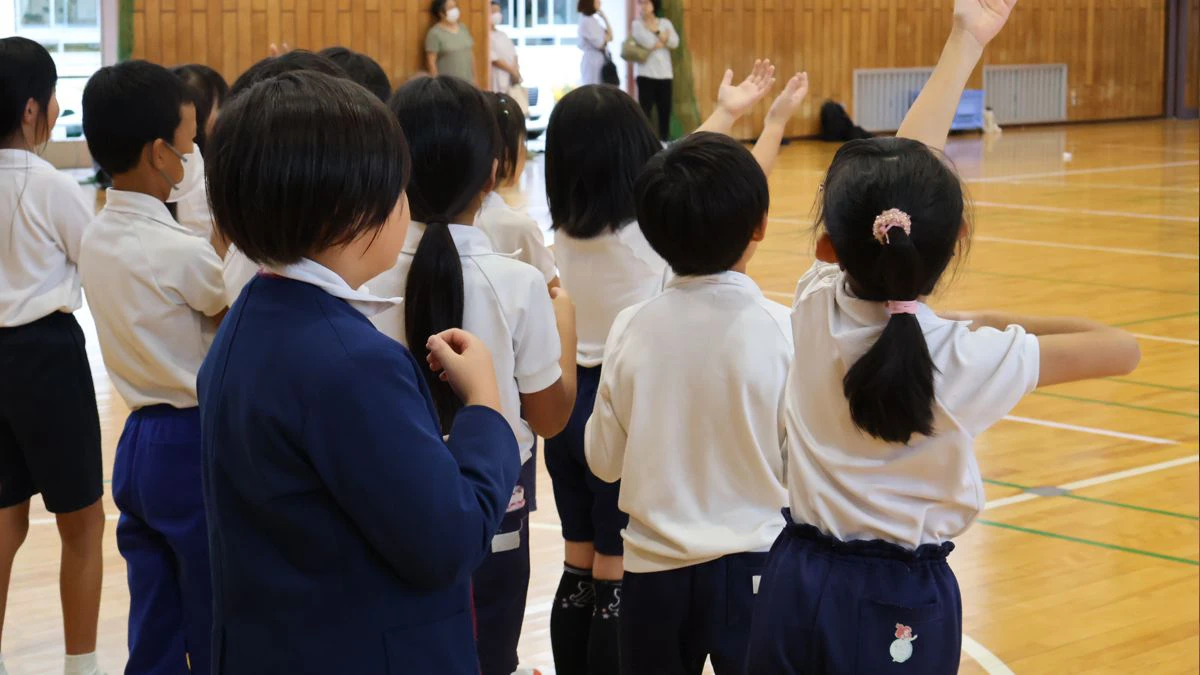 福崎小学校で「チームフクシン」手話ダンスワークショップ開催。地域に広がる手話文化／福崎町