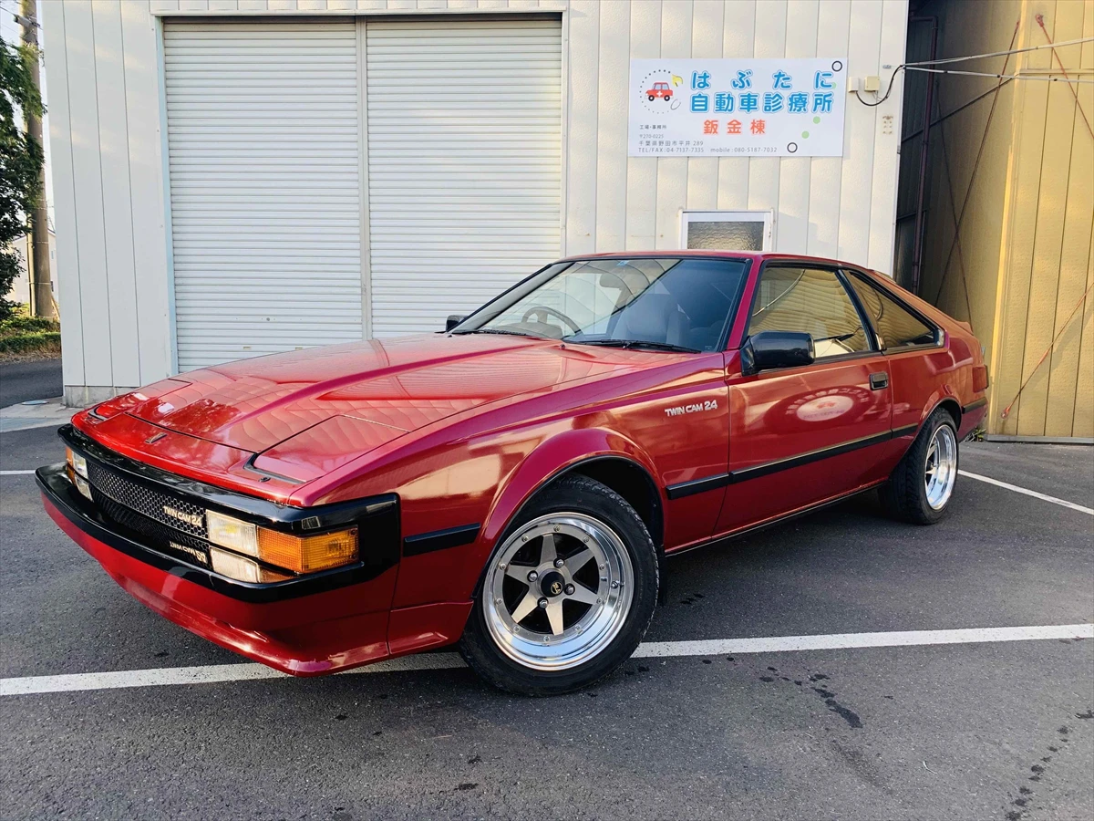 昭和レトロカーの世界へタイムスリップ！『昭和レトロカー万博2024』開催
