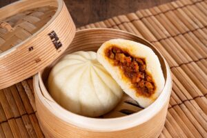 モスバーガー監修　チリドッグまん