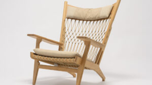 兵庫県初！三建モデルハウスに織田コレクション登場。「建築から生まれた椅子展」が姫路・加古川で開催