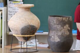 福崎町でタイムスリップ！子どもたちが本物の土器に触れて歴史を体感／八千種小学校