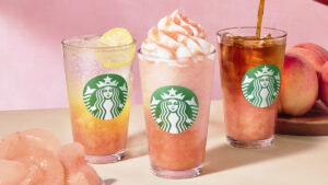 【スタバ】サマー第4弾は「3つの幸せピーチ」。それぞれの魅力を楽しむ3種のピーチビバレッジが登場