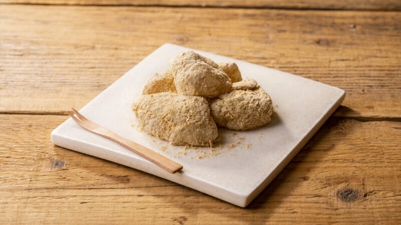 口の中でとろける絶品！「京都利休の生わらび餅」が東加古川にオープン