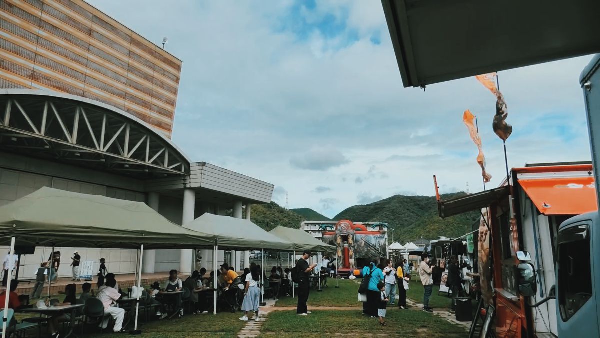 福崎町で開催!おいしいもち麦グルメとユニークなイベントで笑顔あふれる一日