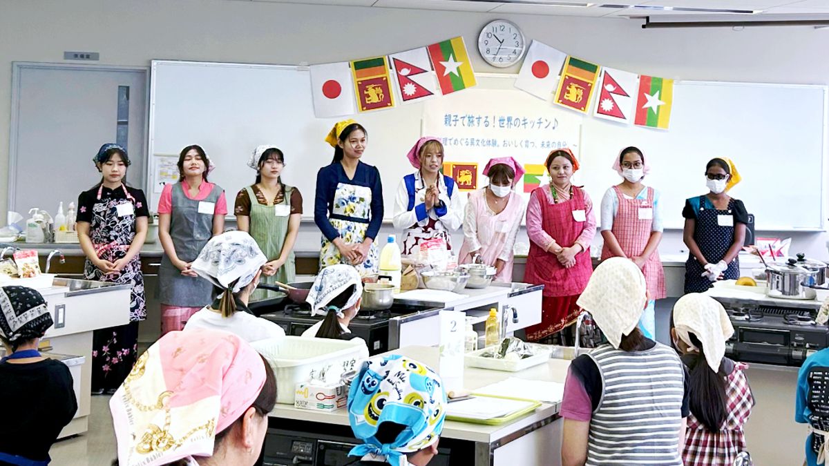 神戸医療未来大学の親子料理教室が開催！「食」でめぐる世界旅行に28組が参加