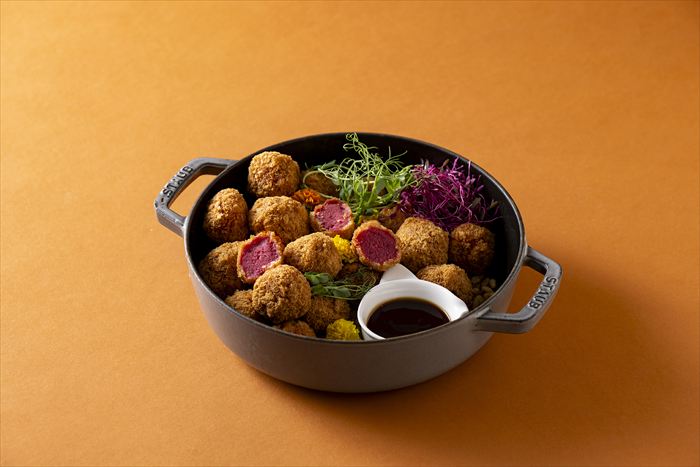 【神戸須磨シーワールド】シャチの見えるレストランで見て楽しい、食べて美味しいハロウィン限定メニューが登場