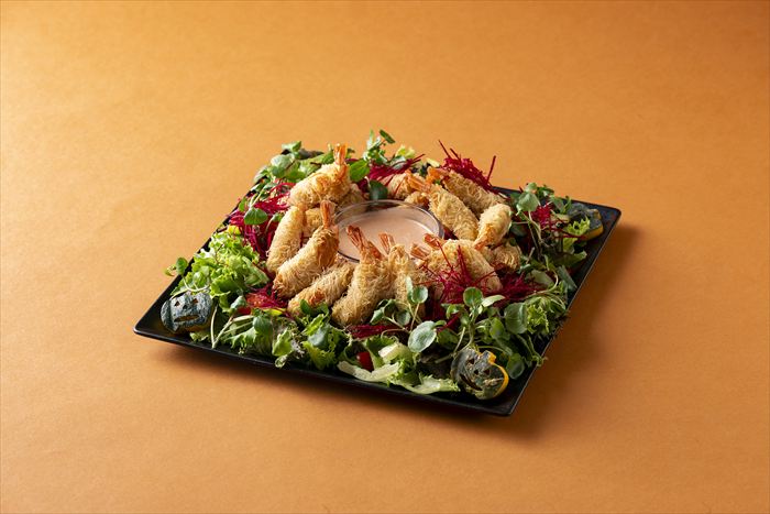 【神戸須磨シーワールド】シャチの見えるレストランで見て楽しい、食べて美味しいハロウィン限定メニューが登場