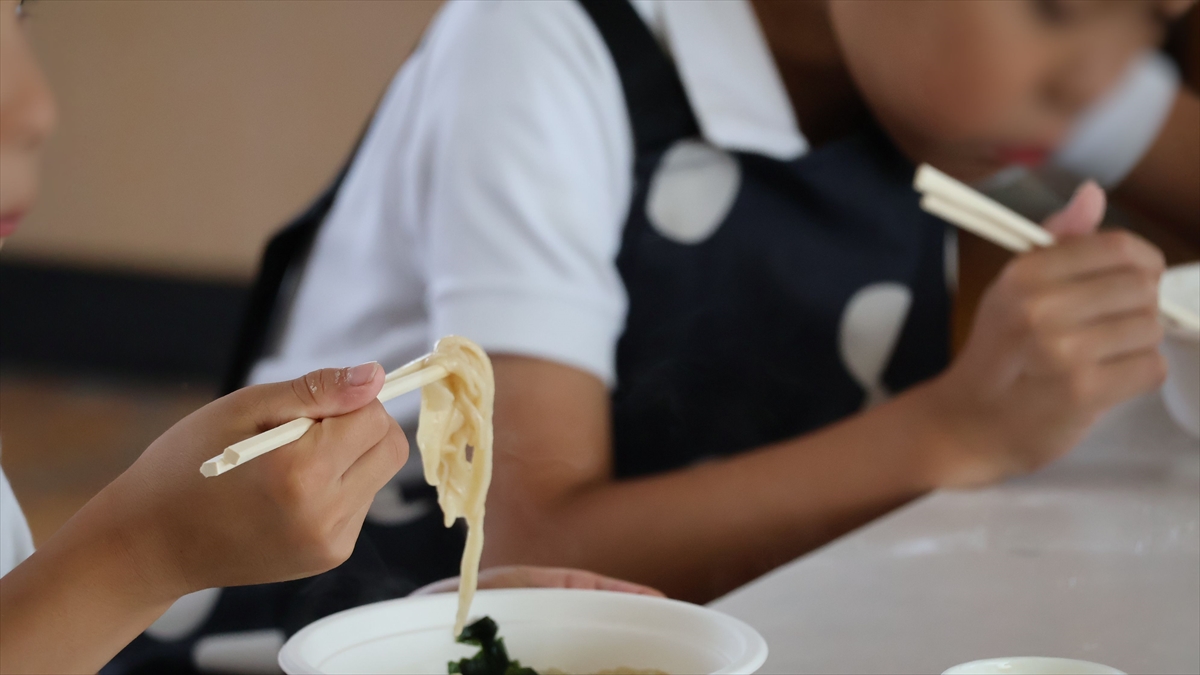 もちむぎ麵の製麺体験