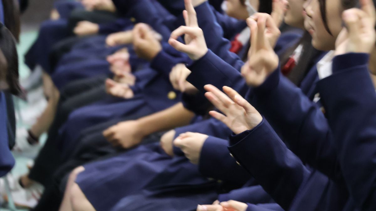 【地域共創】手話ダンスで心を通わせる!高校×地元企業の人権教育講演会