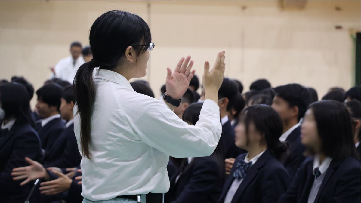 【地域共創】手話ダンスで心を通わせる!高校×地元企業の人権教育講演会
